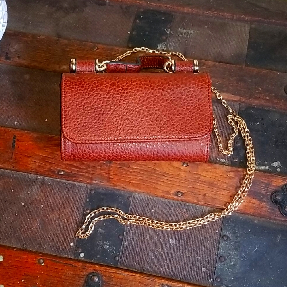 Phone purse.